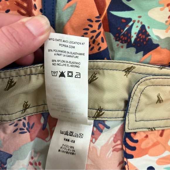 Patagonia Mens Scallop Hem Stretch Wavefarer Board Shorts Size 29 Multicolor - Picture 5 of 11